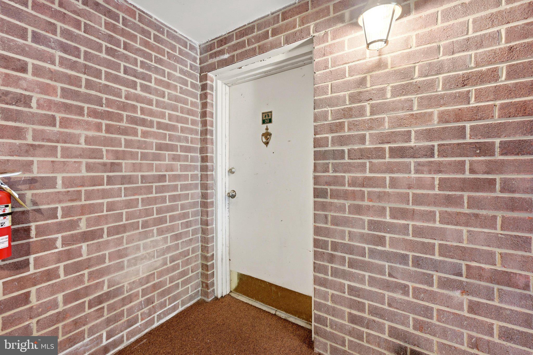 1405 Northgate Square, Unit 32B Reston, VA 20190 - Photo 5 of 25 Door Unit
