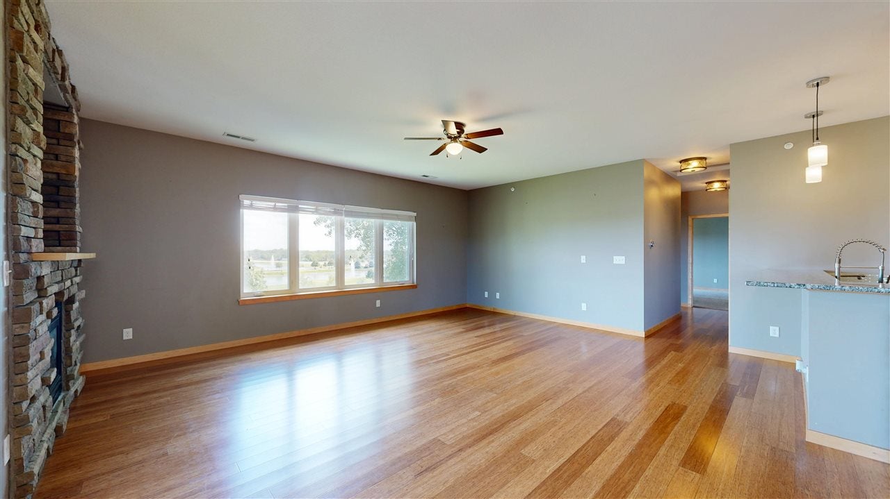 1092 Walnut Avenue, Unit 321 BLDG E Riverside, IA 52327 - Photo 16 of 51 Gallery Image 16