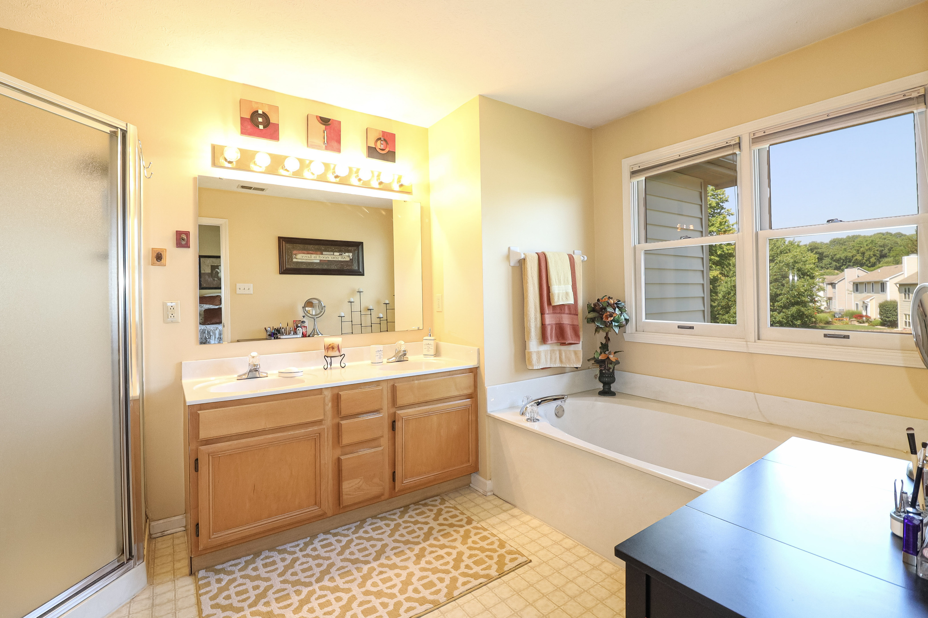 10784 Thistle Ridge Fishers, IN 46038 - Photo 21 of 42 Gallery Image 21