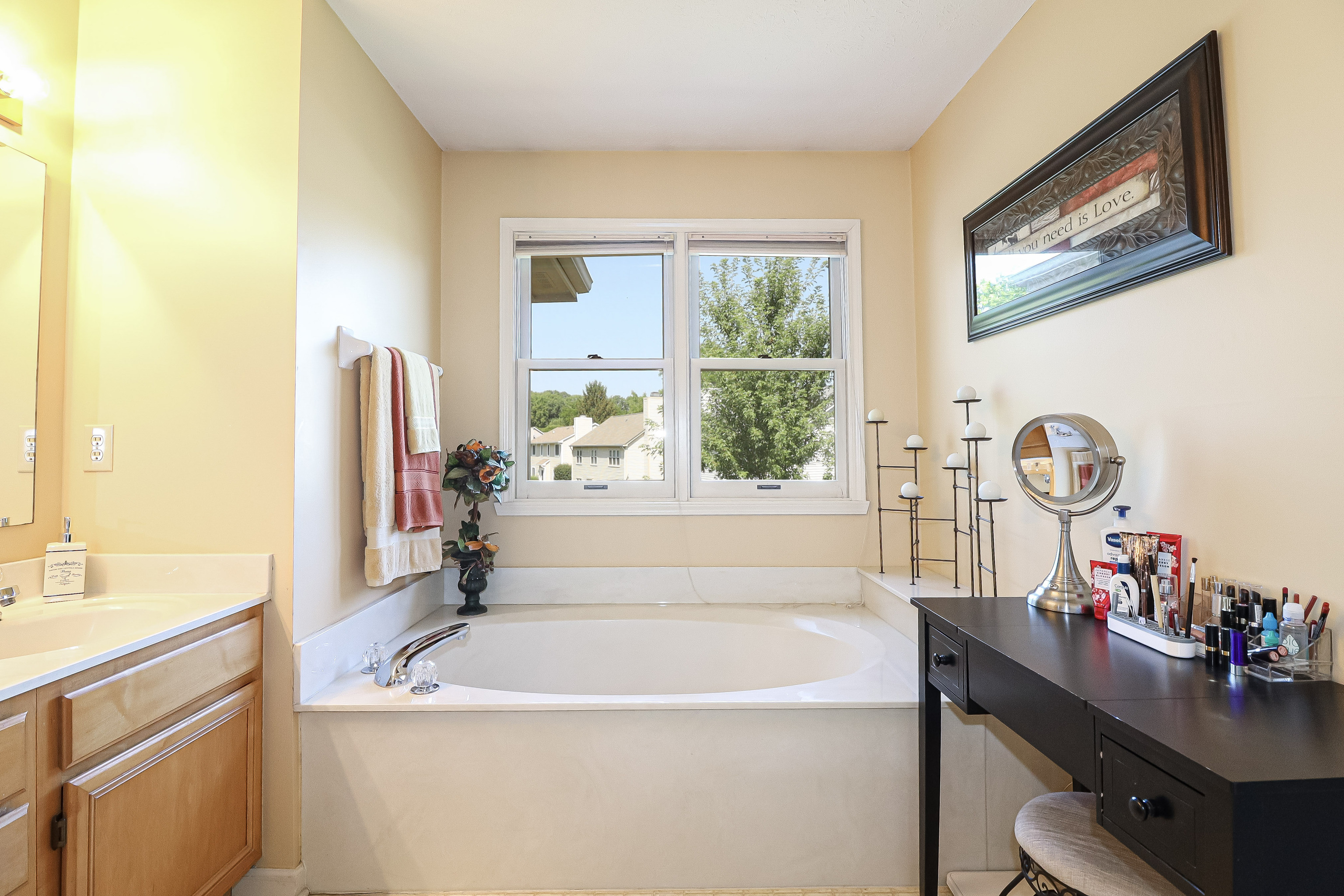 10784 Thistle Ridge Fishers, IN 46038 - Photo 22 of 42 Gallery Image 22
