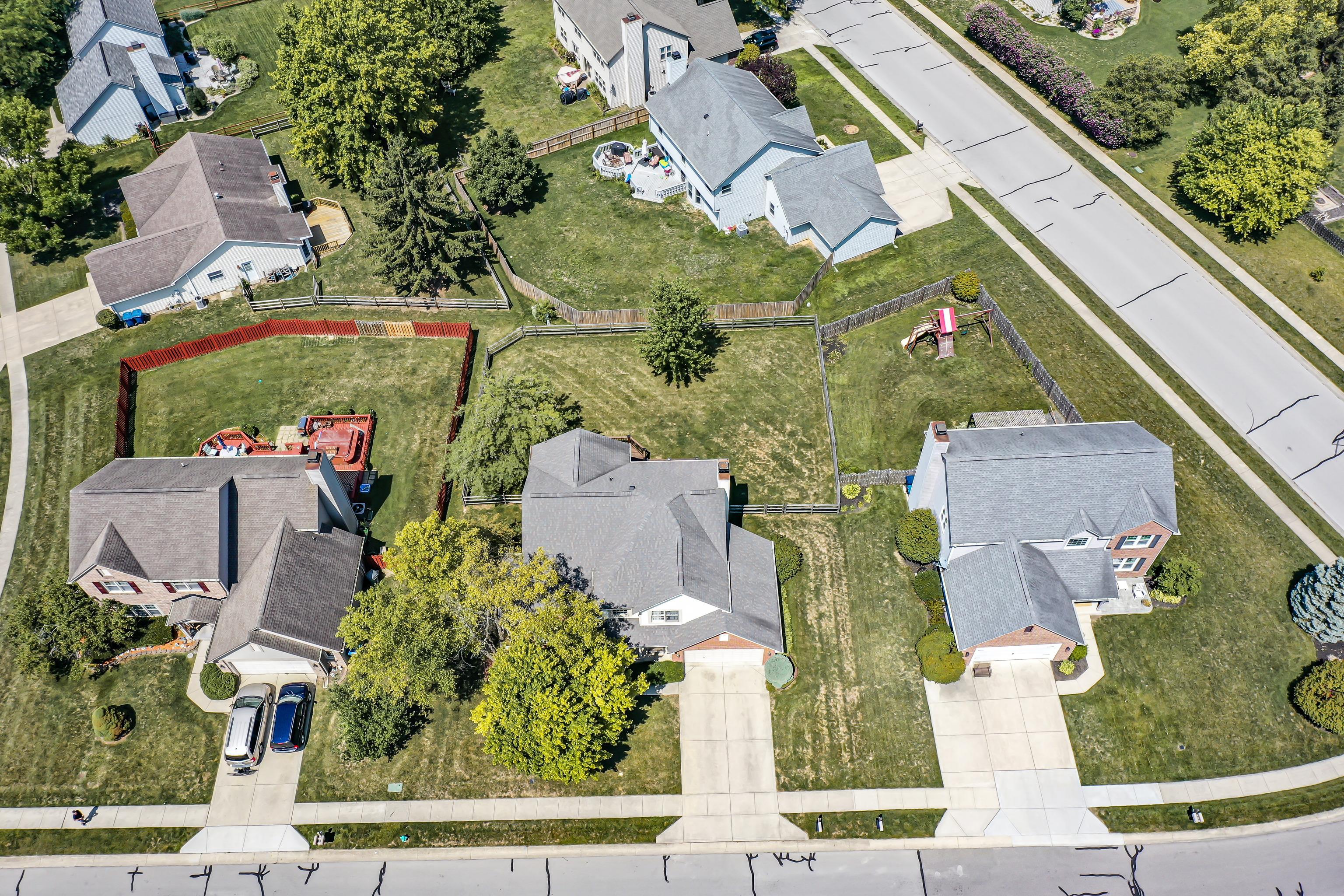 10784 Thistle Ridge Fishers, IN 46038 - Photo 39 of 42 Gallery Image 39
