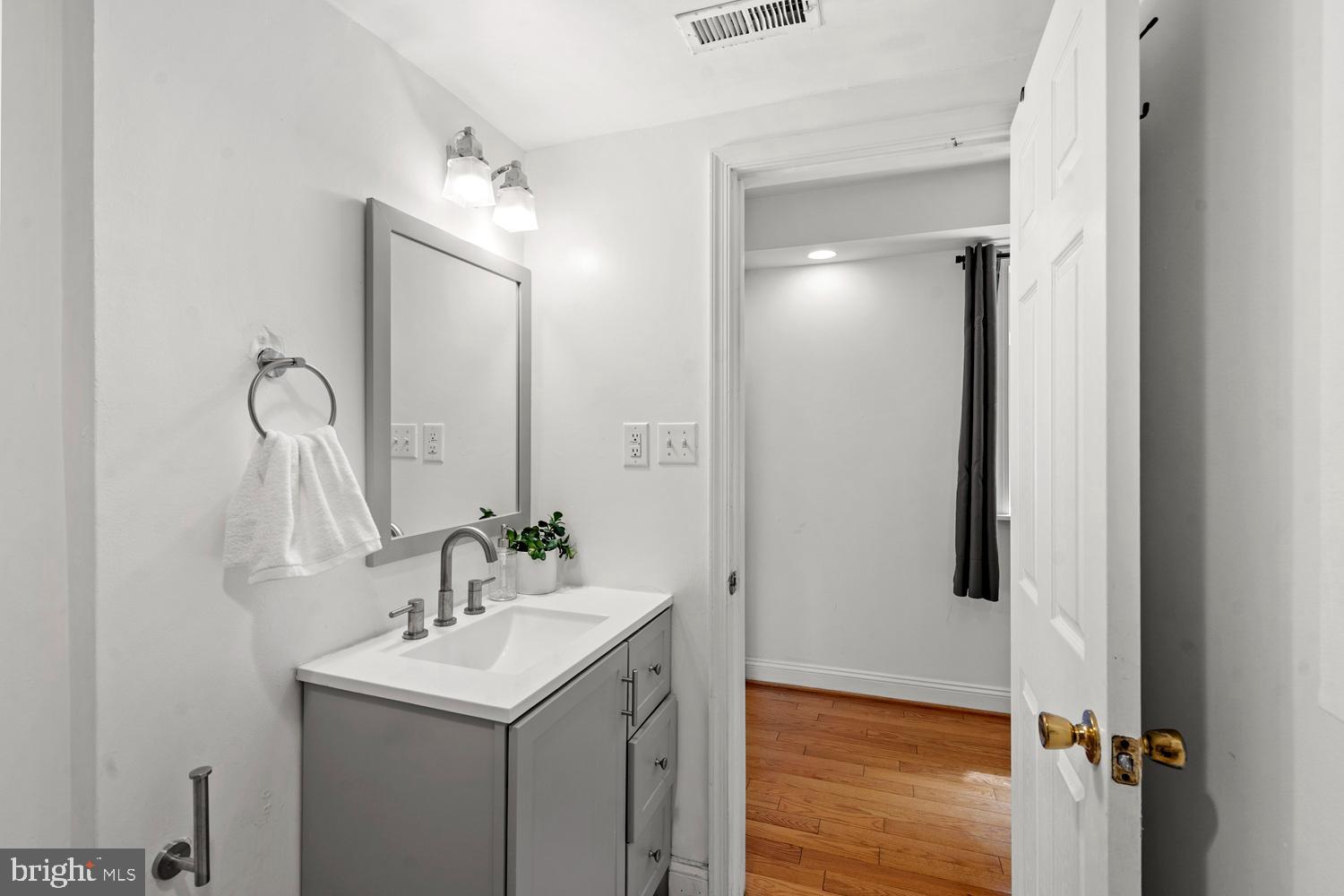1125 12th Street Northwest, Unit 21 Washington, DC 20005 - Photo 18 of 23