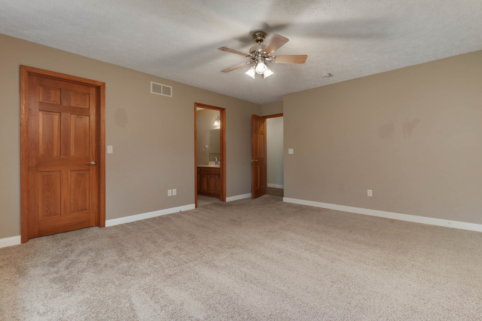 404 Sunset Drive Colfax, IL 61728 - Photo 16 of 33