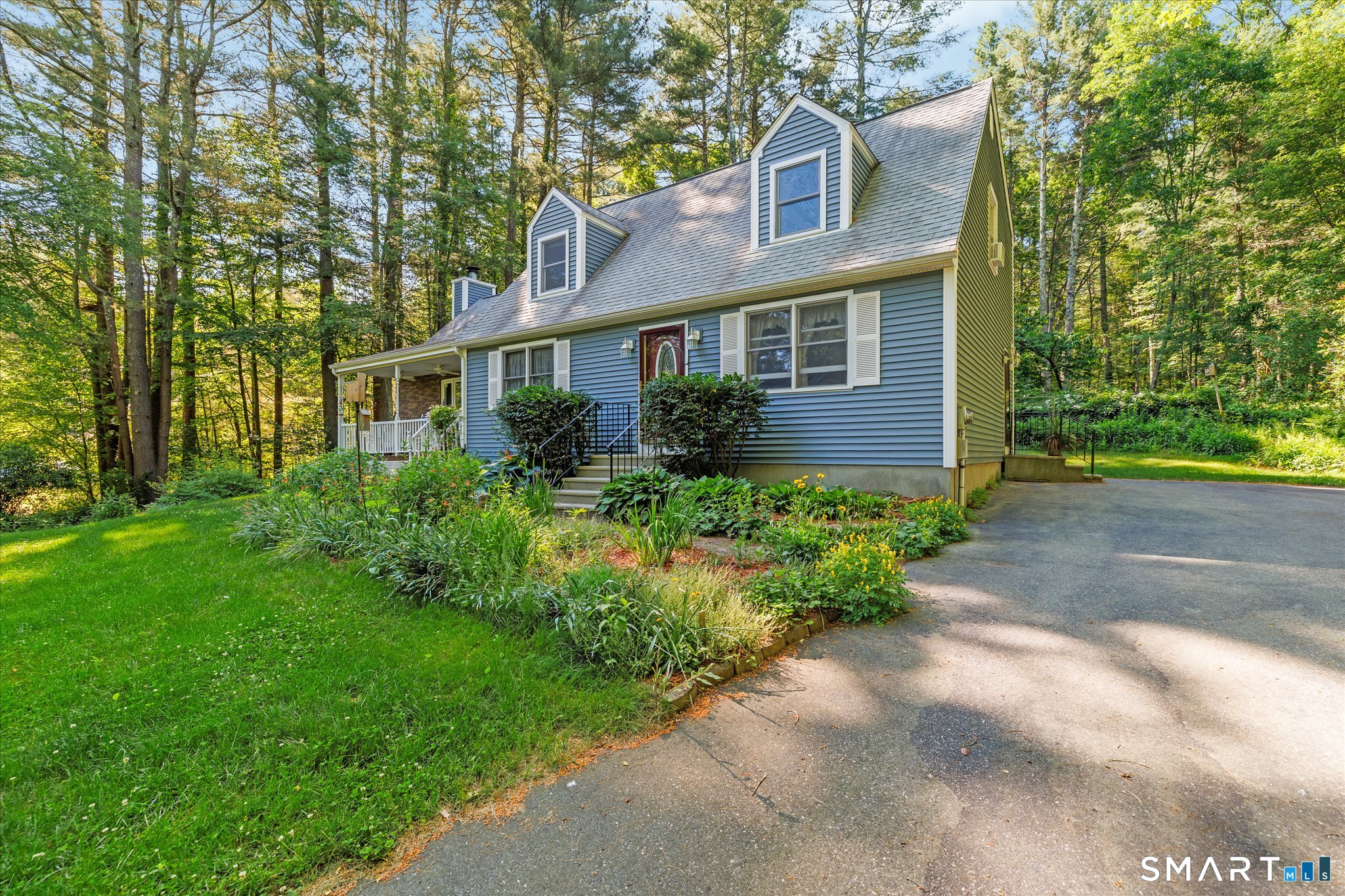 61 Philip Lane Killingly, CT 06241 - Photo 5 of 32