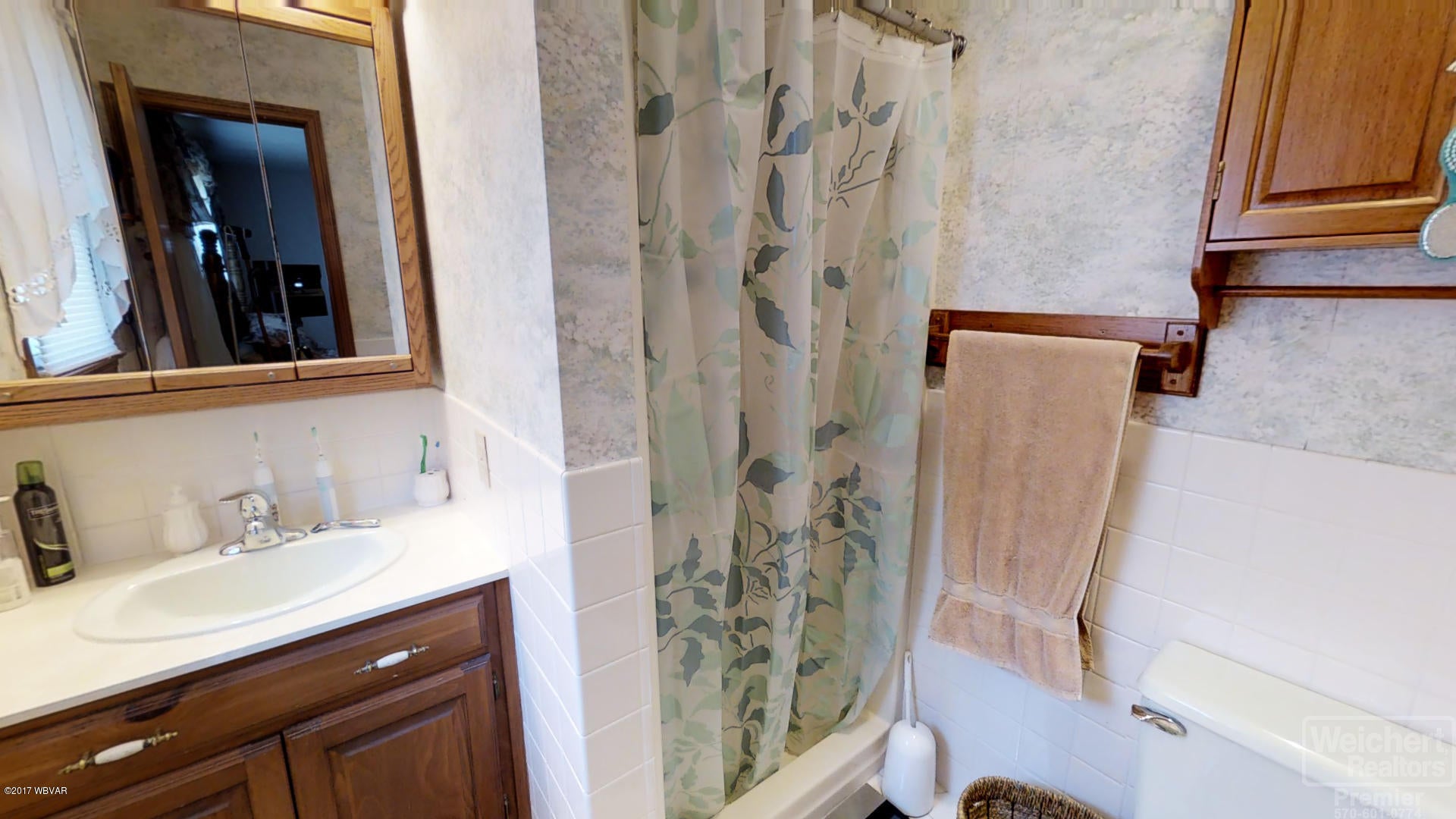2275 Division Road Williamsport, PA 17701 - Photo 10 of 13 master bath 1a