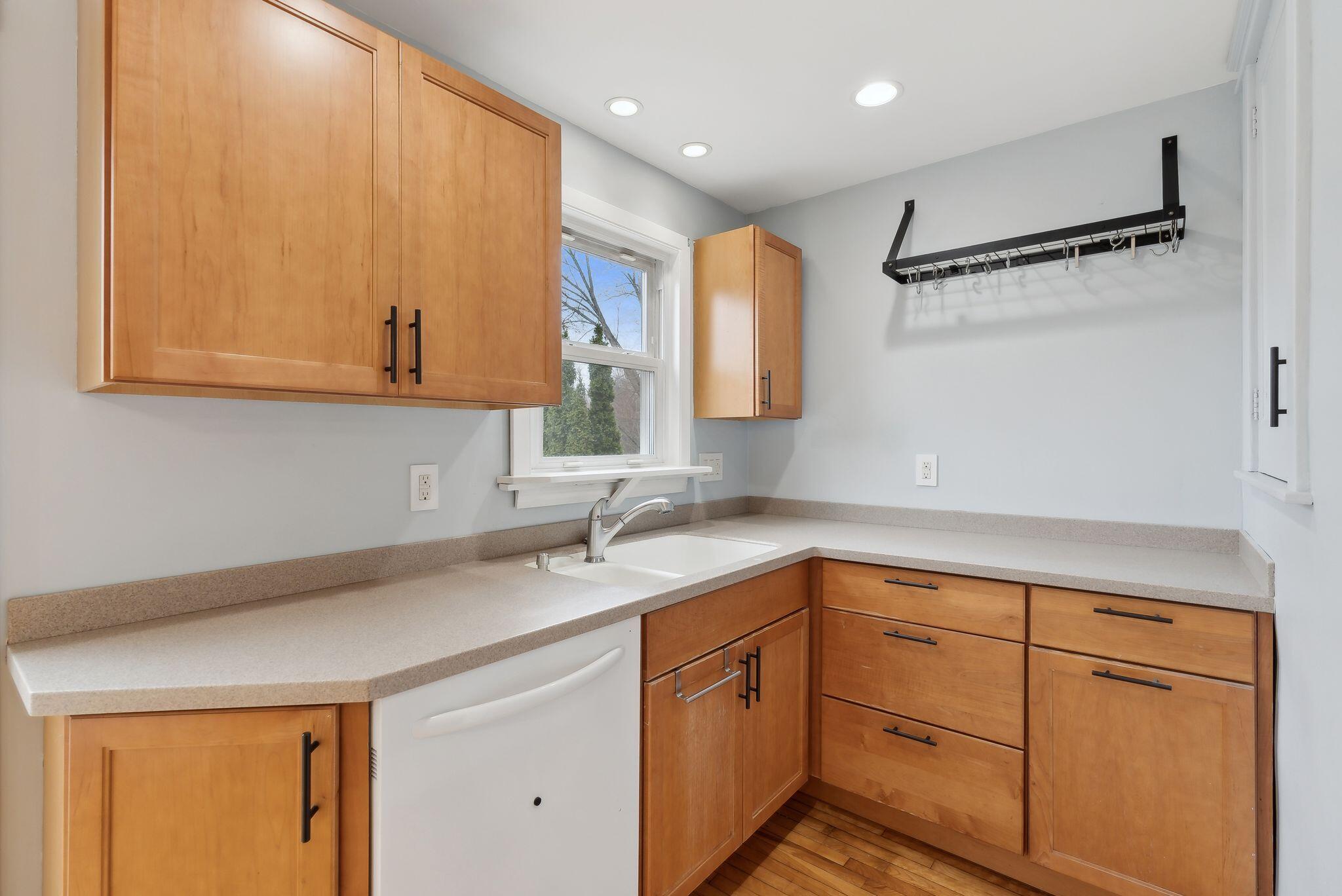 263 Ray Street Portland, ME 04103 - Photo 17 of 59 36_DSC04421