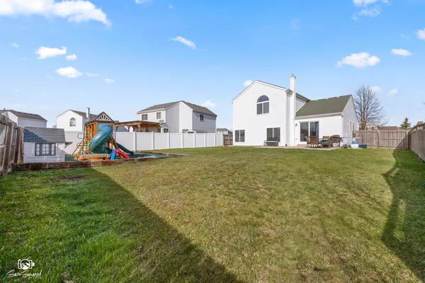 $350,000 | 905 Mission Boulevard, Joliet, IL 60436
