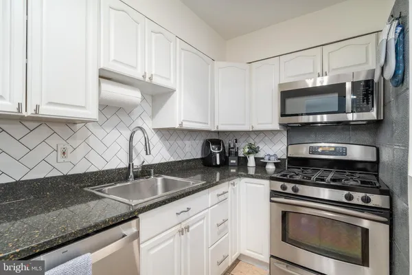 $3,795 | 1245 13th Street Northwest, Unit 103, Washington, DC 20005