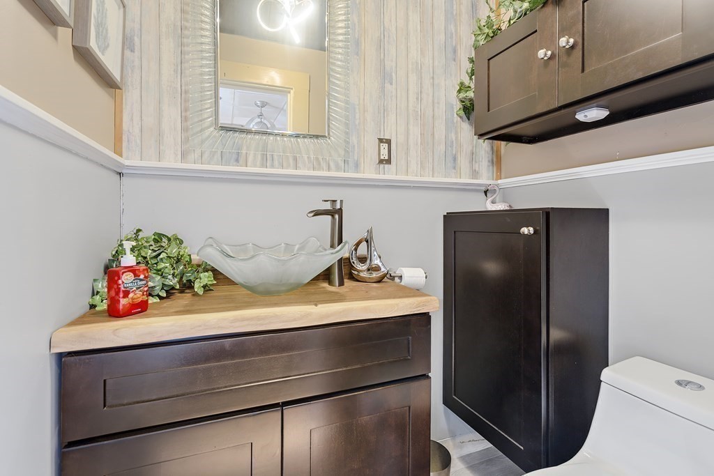 79 Allen Avenue Lynn, MA 01902 - Photo 12 of 25