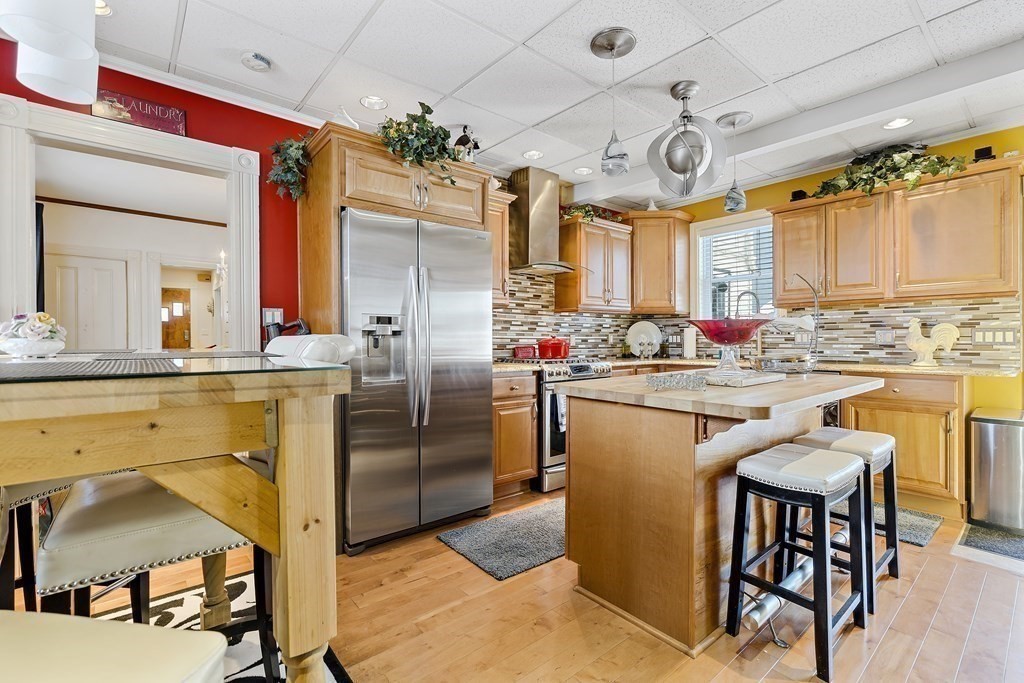 79 Allen Avenue Lynn, MA 01902 - Photo 8 of 25