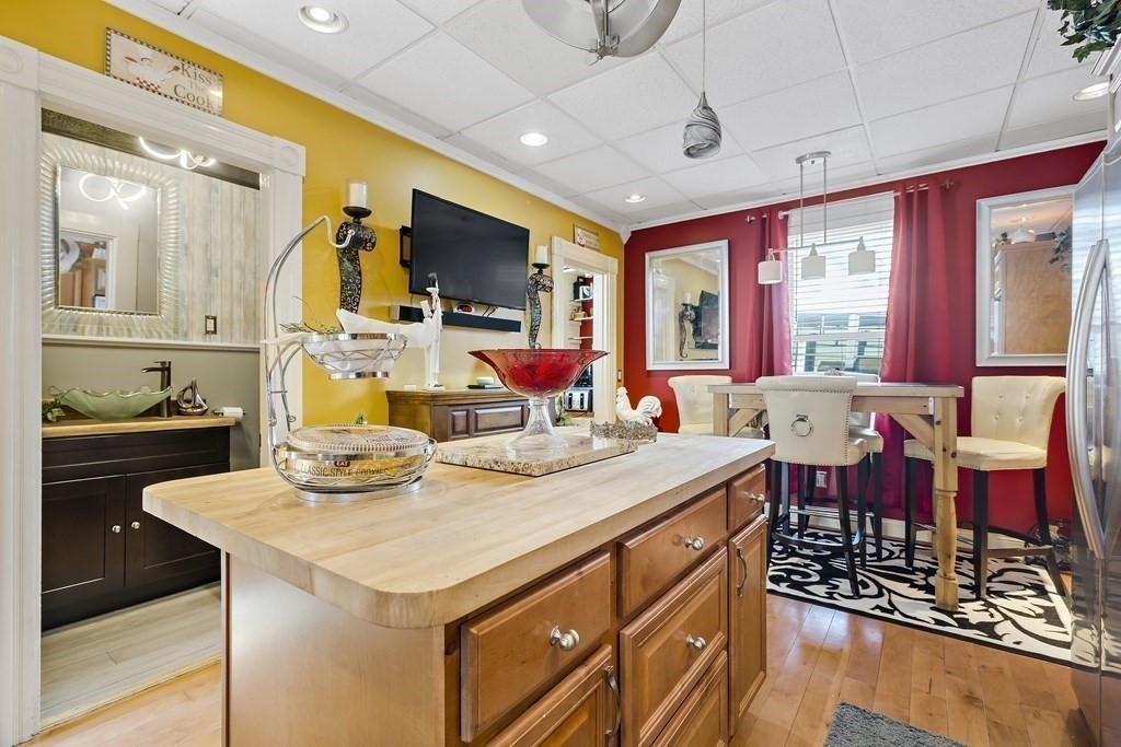 79 Allen Avenue Lynn, MA 01902 - Photo 9 of 25