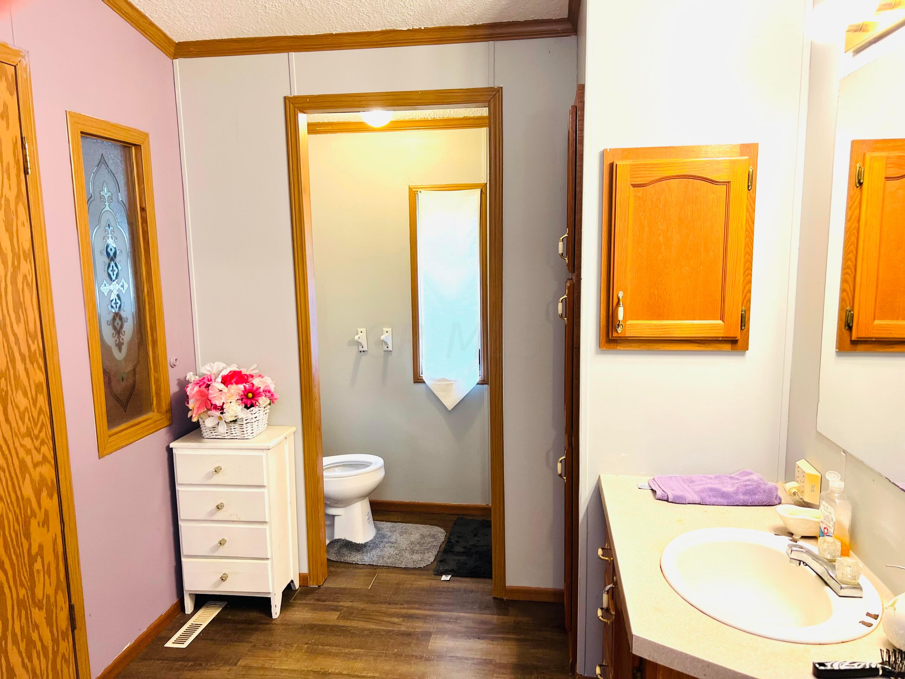 36362 Lime Bank Road Logan, OH 43138 - Photo 19 of 47 Master bath