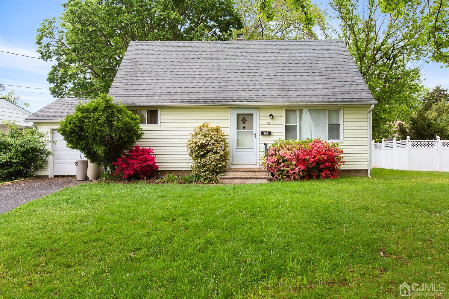 30 Halstead Road New Brunswick, NJ 08901 - Photo 1 of 18 Gallery Image 1