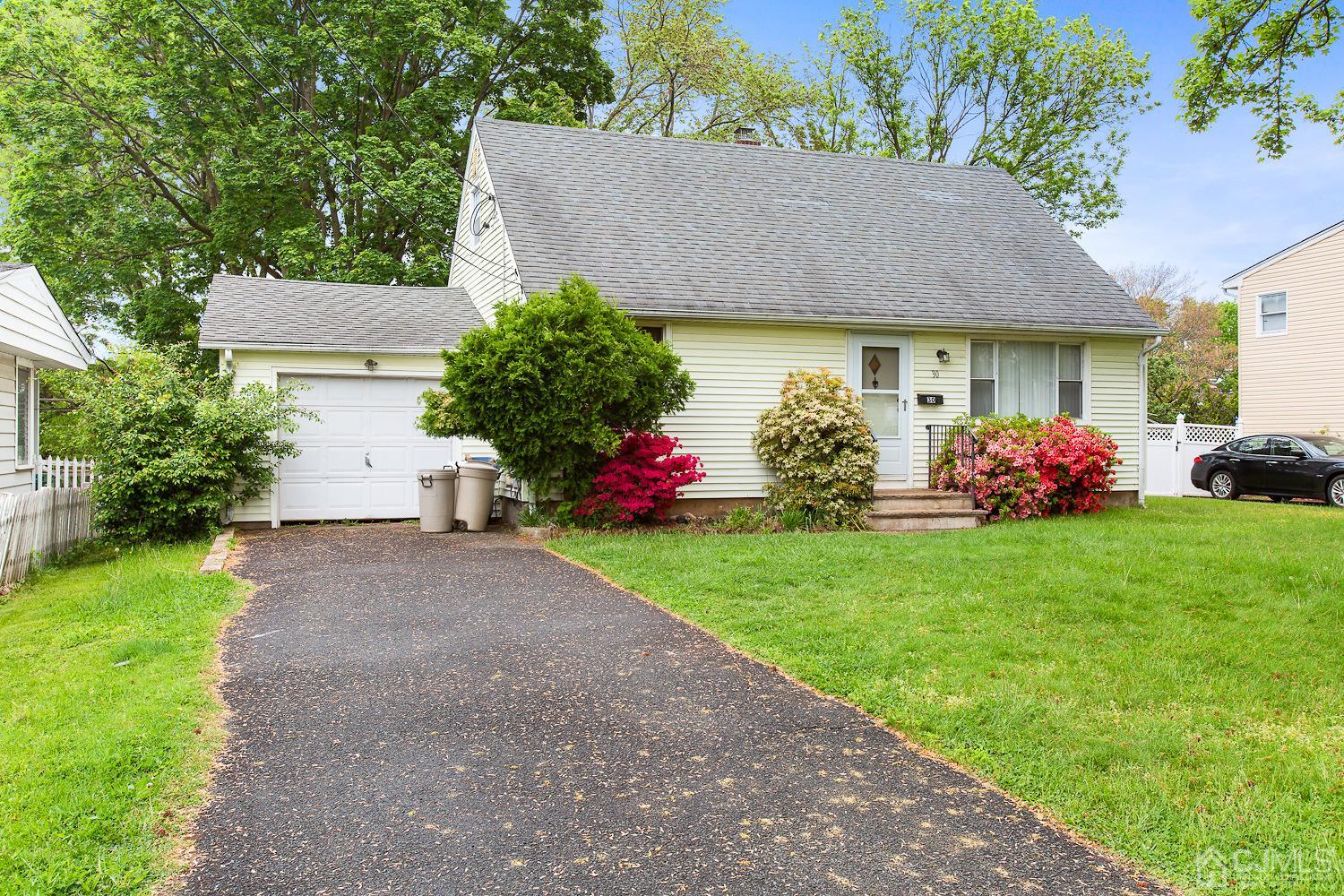 30 Halstead Road New Brunswick, NJ 08901 - Photo 2 of 18 Gallery Image 2