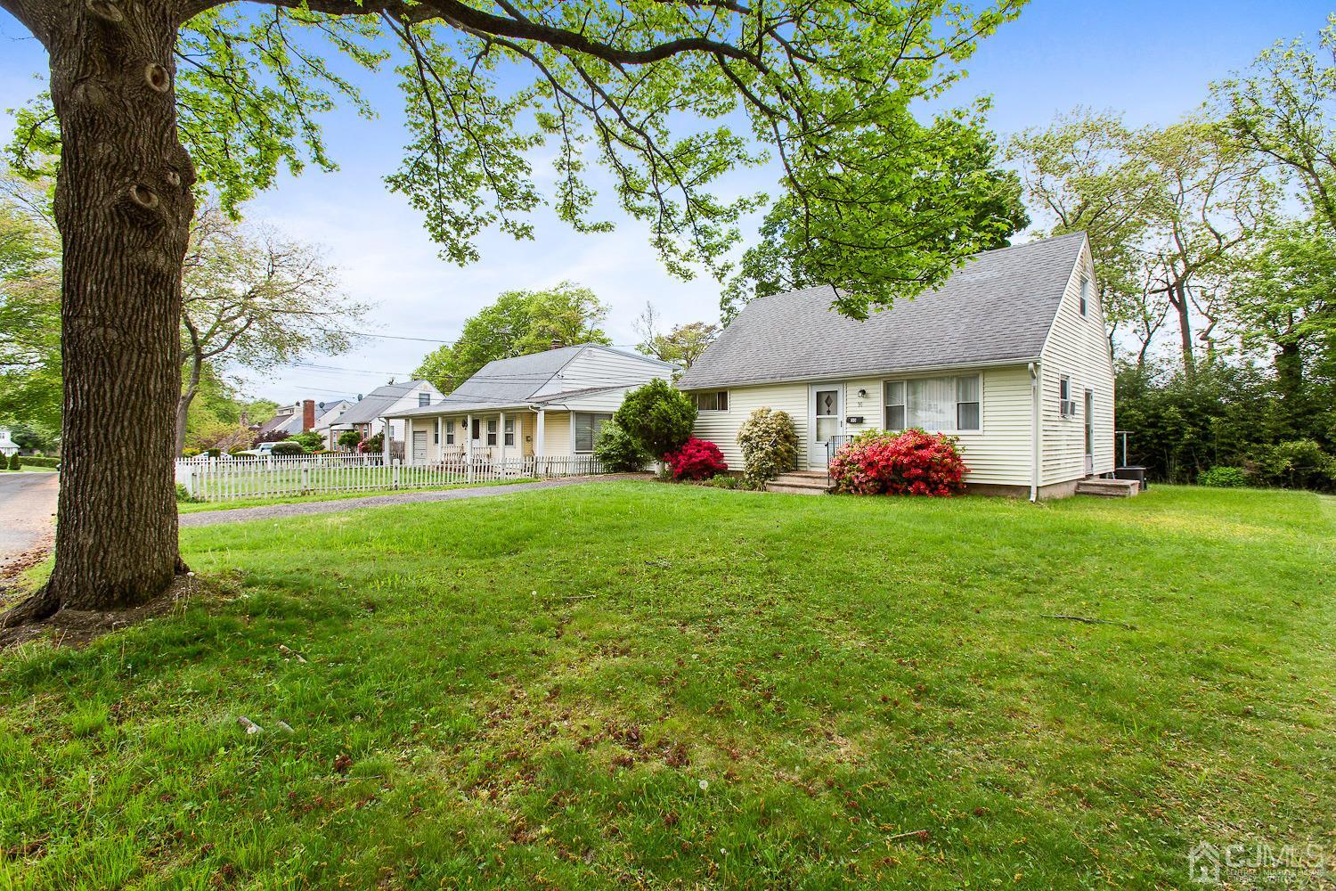 30 Halstead Road New Brunswick, NJ 08901 - Photo 3 of 18 Gallery Image 3