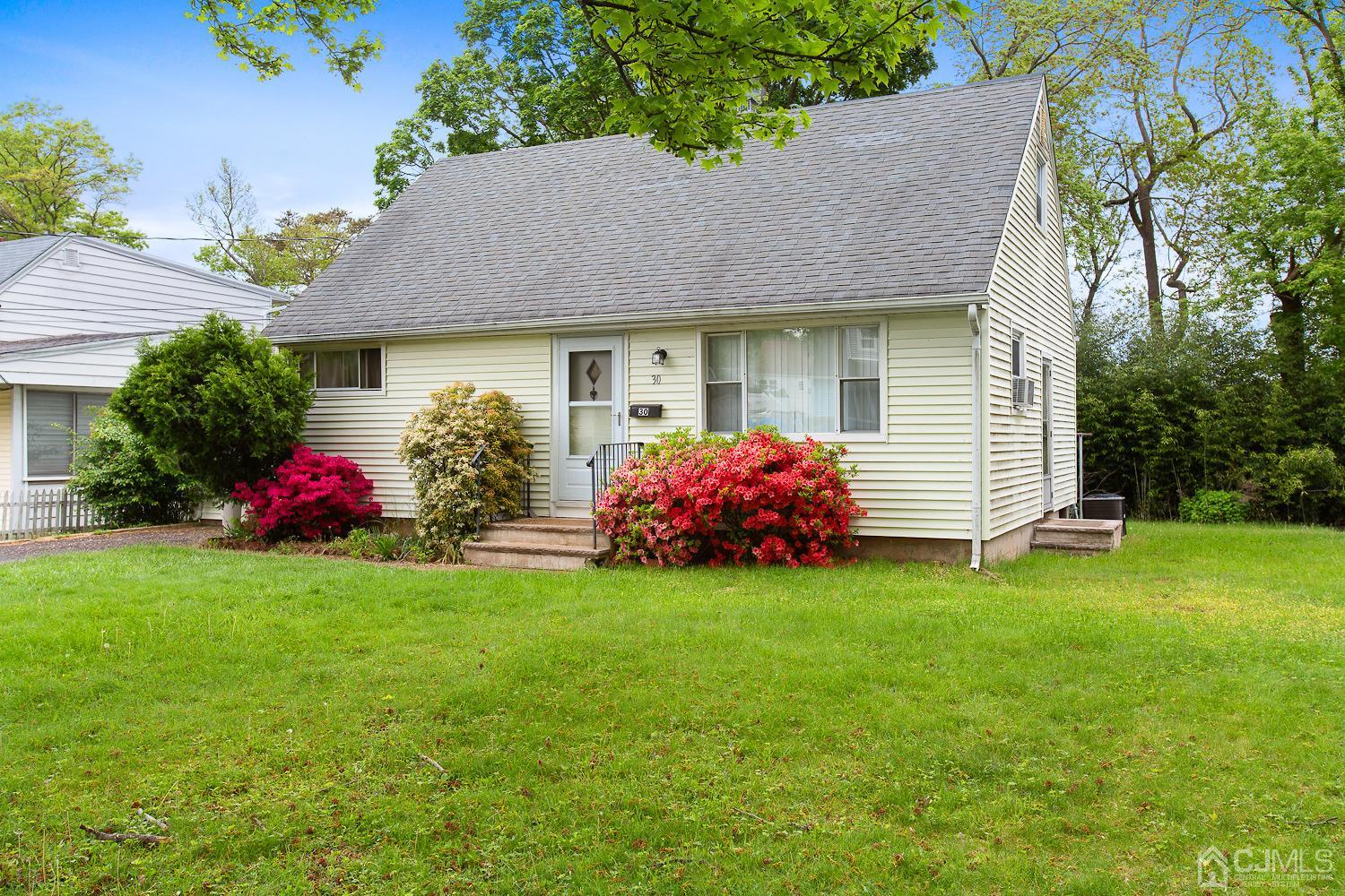 30 Halstead Road New Brunswick, NJ 08901 - Photo 4 of 18 Gallery Image 4
