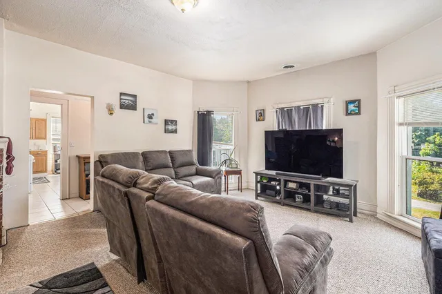 $450,000 | 210 North Lavinia Street, Ludington, MI 49431