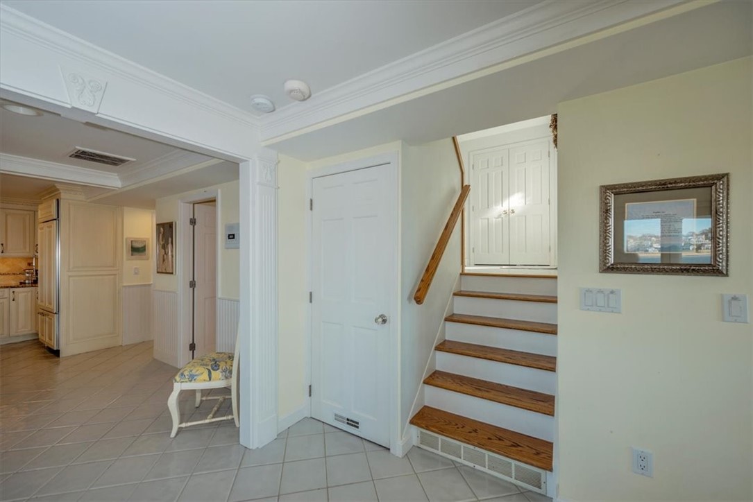 324 Colonel John Gardner Road Narragansett, RI 02882 - Photo 12 of 45