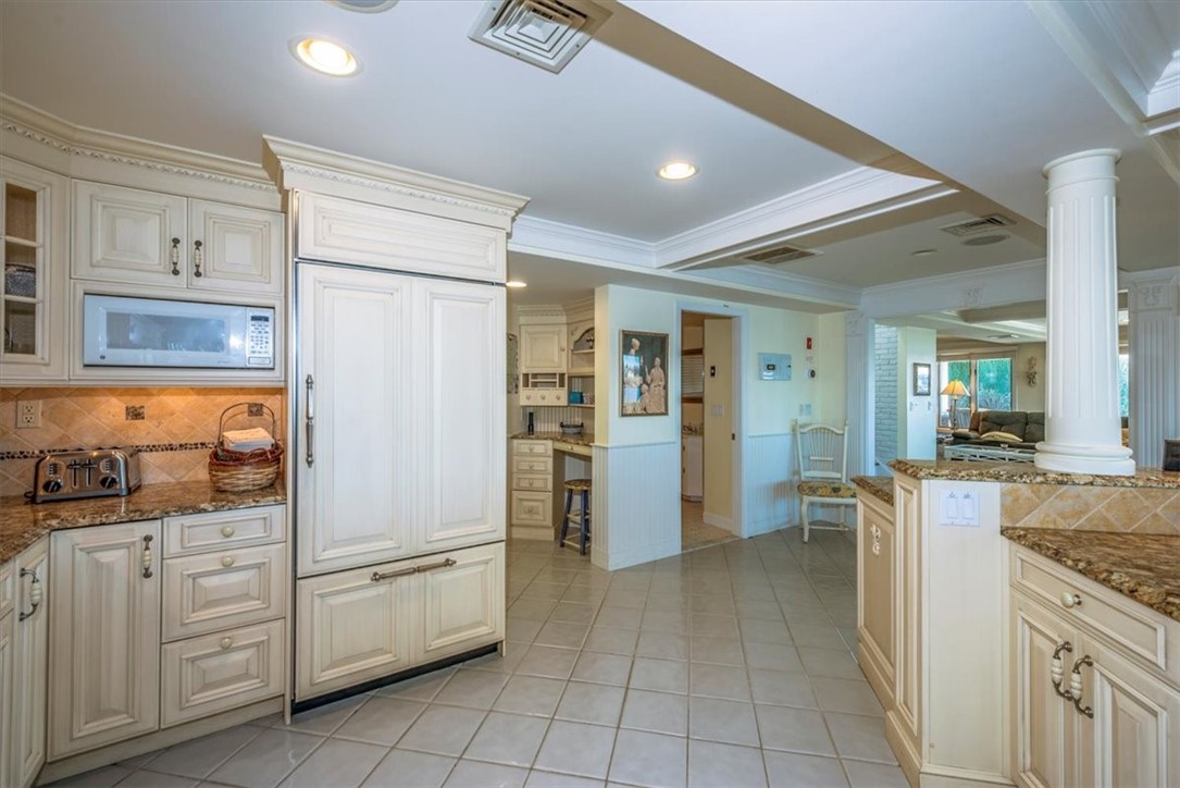 324 Colonel John Gardner Road Narragansett, RI 02882 - Photo 20 of 45