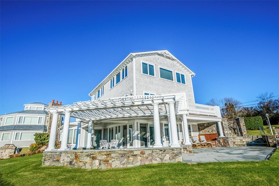 324 Colonel John Gardner Road Narragansett, RI 02882 - Photo 7 of 45