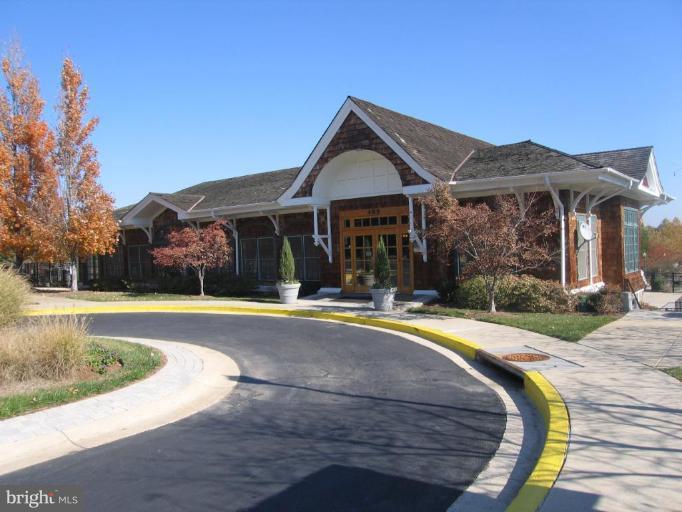 480 Tschiffely Square Road Gaithersburg, MD 20878 - Photo 24 of 25 Community Amenities 1