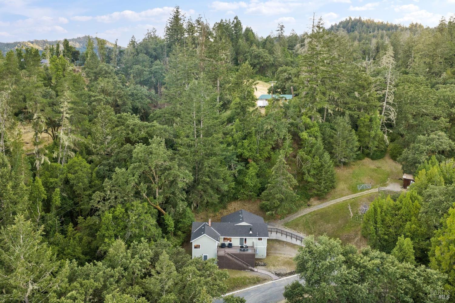 17950 Bei Road Cazadero, CA 95421 - Photo 6 of 84