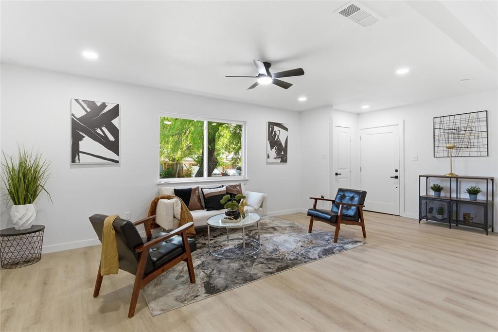 4474 Burke Road Fort Worth, TX 76119 - Photo 16 of 38