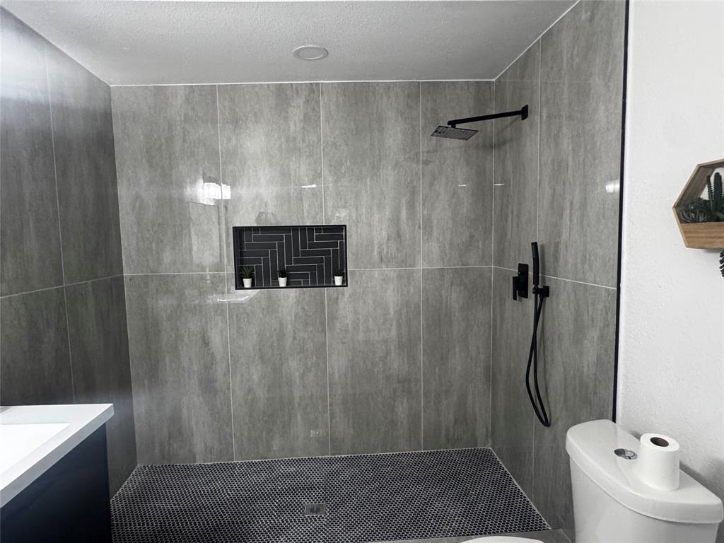 4474 Burke Road Fort Worth, TX 76119 - Photo 22 of 38