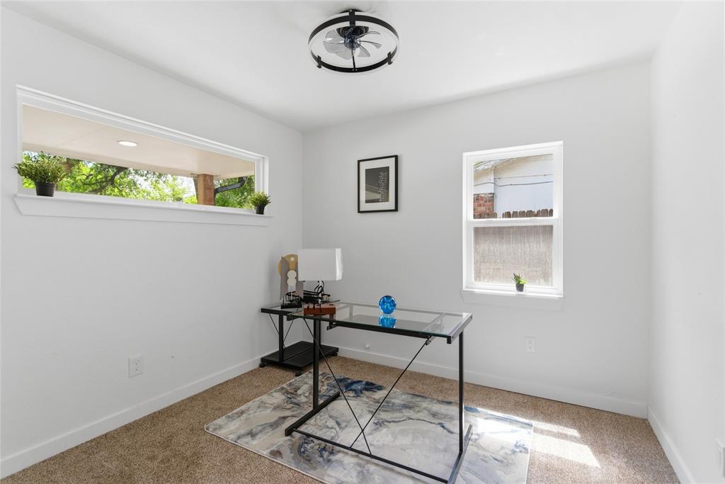 4474 Burke Road Fort Worth, TX 76119 - Photo 27 of 38