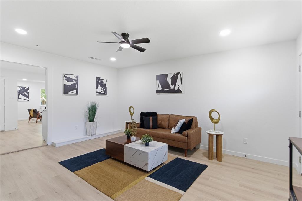 4474 Burke Road Fort Worth, TX 76119 - Photo 4 of 38