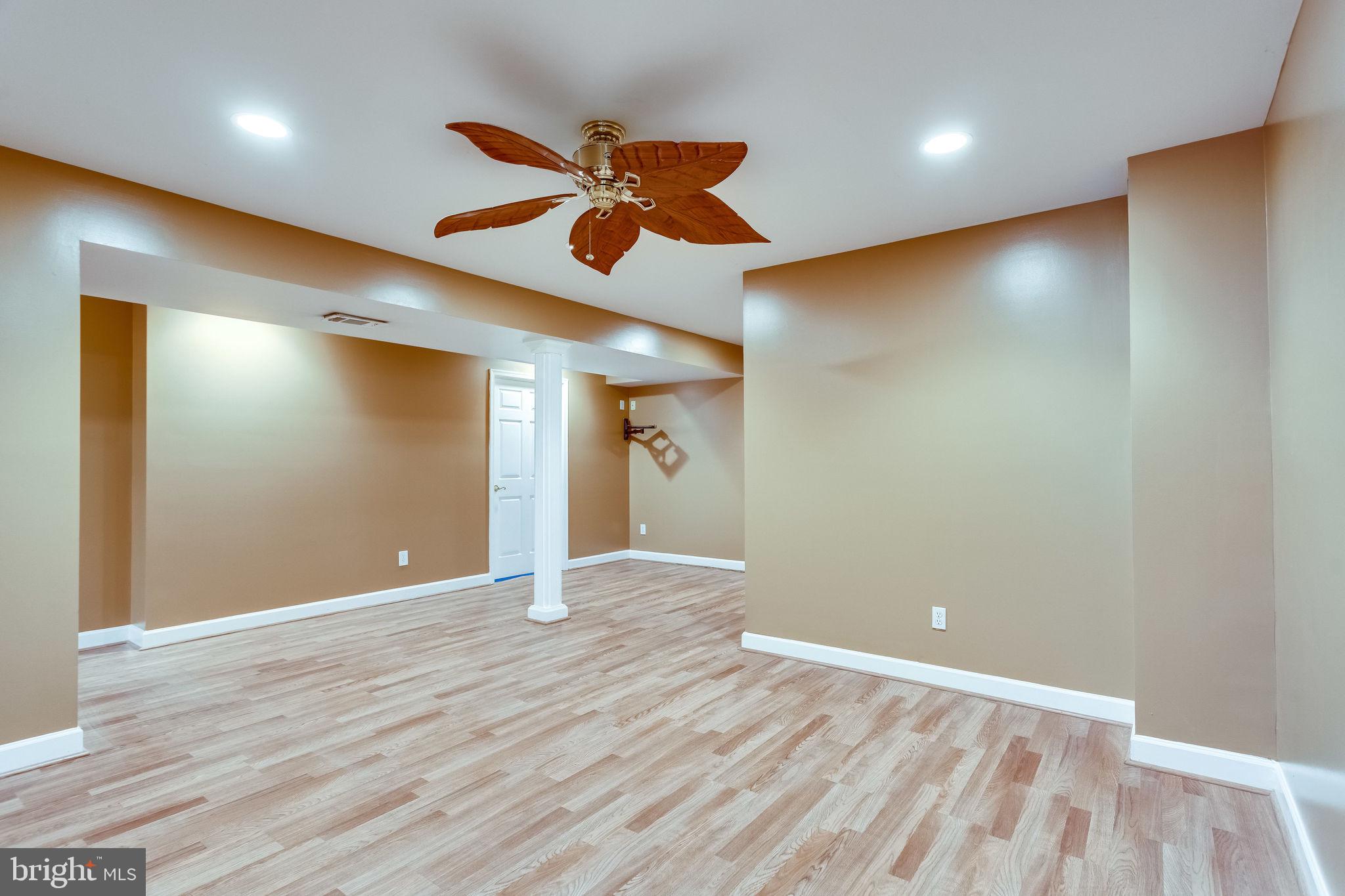 3031 Hunt Road Oakton, VA 22124 - Photo 25 of 39 Gallery Image 25
