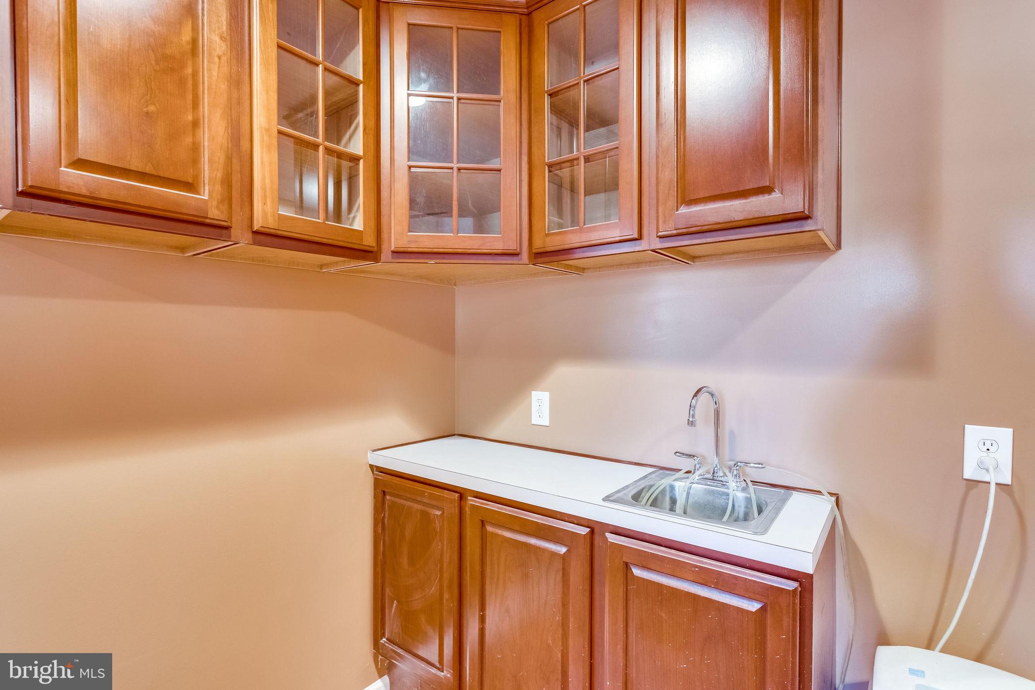 3031 Hunt Road Oakton, VA 22124 - Photo 27 of 39 Gallery Image 27