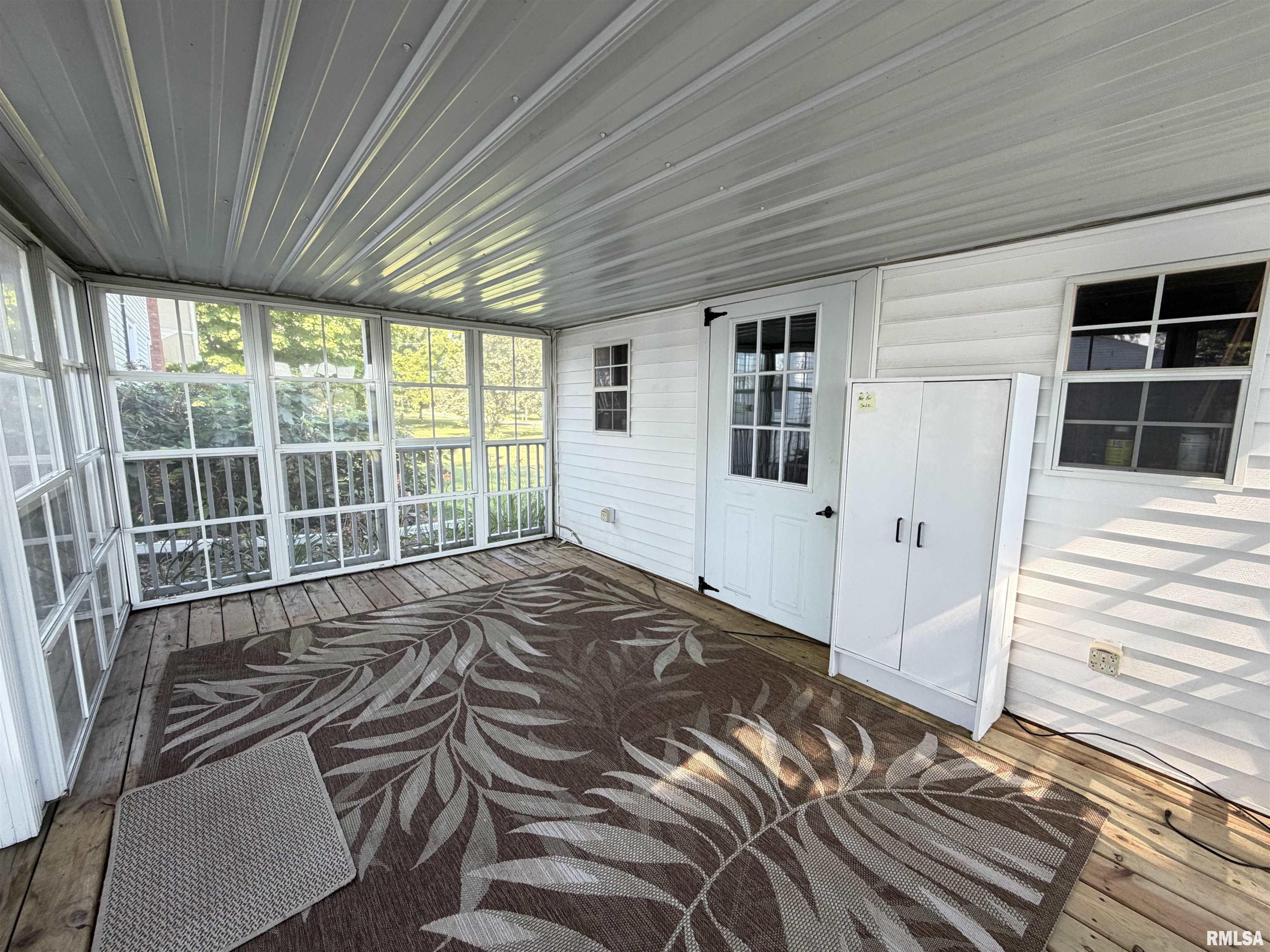 402 South Main Street Avon, IL 61415 - Photo 11 of 61 Gallery Image 11