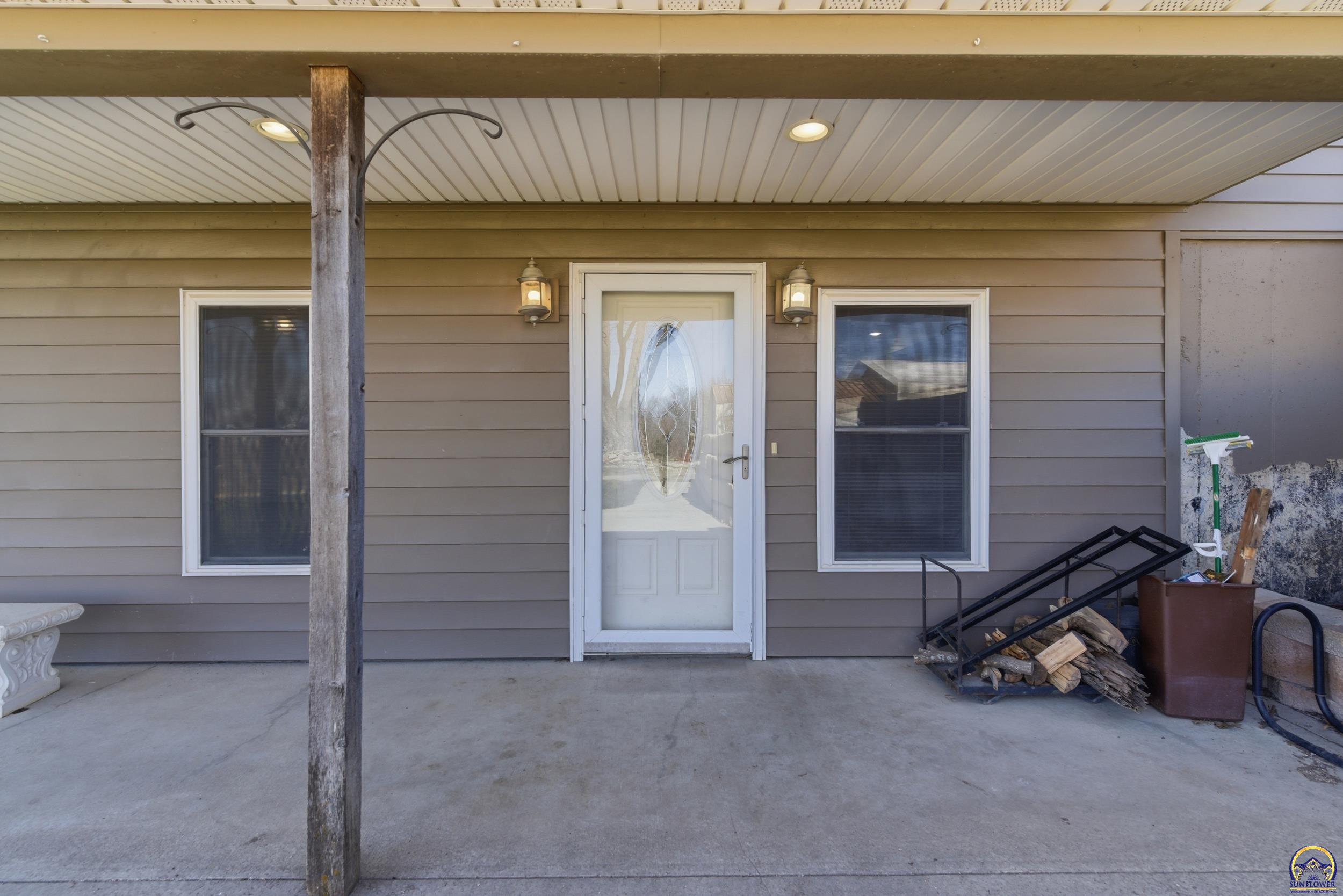 1135 Southwest West Union Road Topeka, KS 66615 - Photo 6 of 48 Gallery Image 6