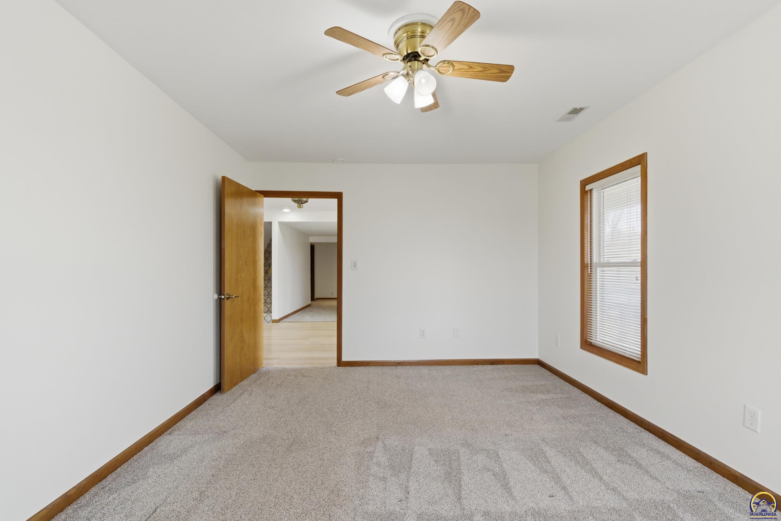 1135 Southwest West Union Road Topeka, KS 66615 - Photo 10 of 48 Gallery Image 10