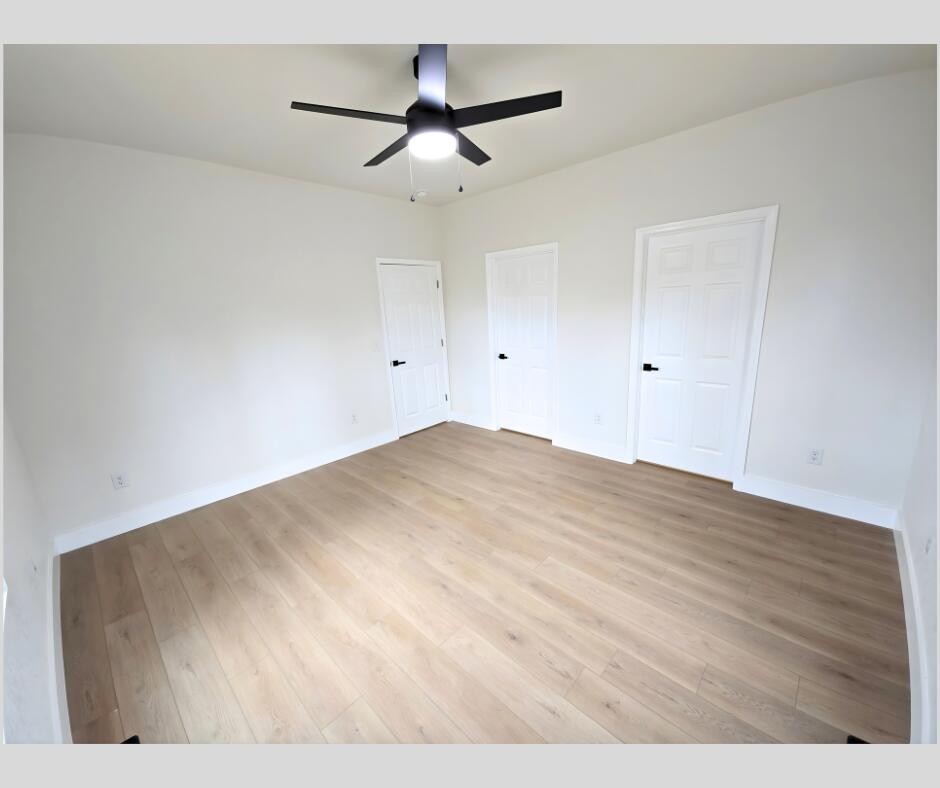 432 Englewood Road Madisonville, TN 37354 - Photo 5 of 13 a view of empty room with wooden floor