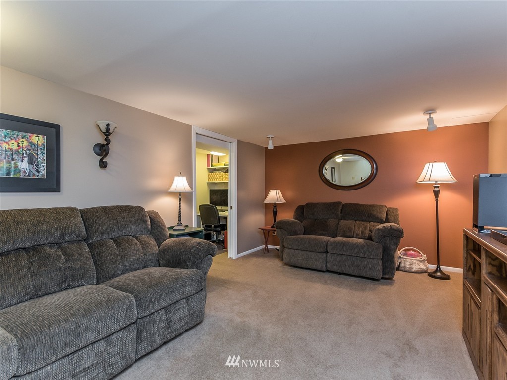 1726 Shattuck Avenue South Renton, WA 98055 - Photo 15 of 25 Gallery Image 15