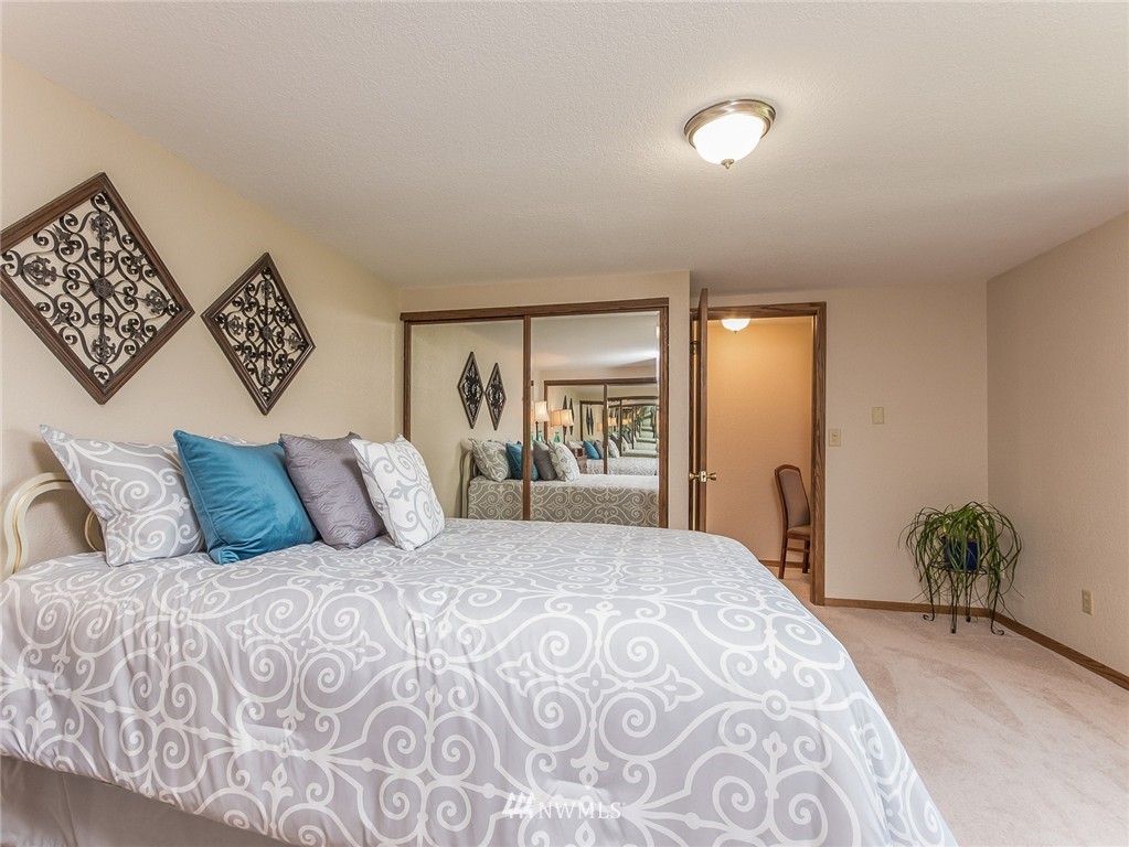1726 Shattuck Avenue South Renton, WA 98055 - Photo 10 of 25 Gallery Image 10