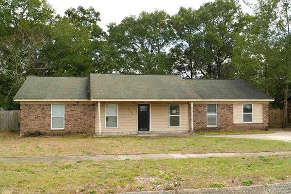 $229,900 | 4621 Centerpointe Drive, Pensacola, FL 32514