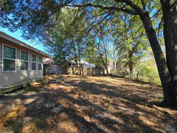 $229,900 | 4621 Centerpointe Drive, Pensacola, FL 32514