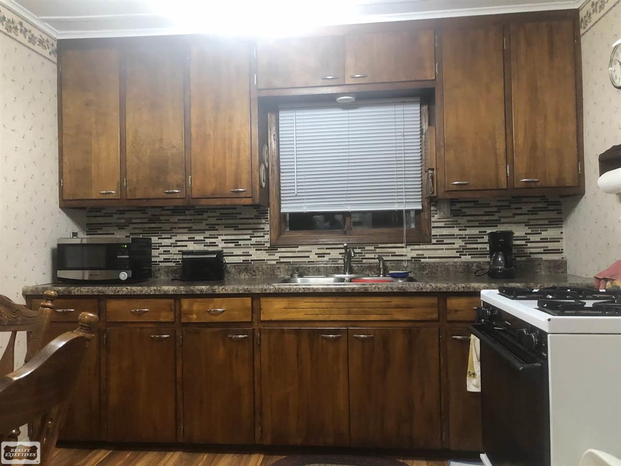 20741 32 Mile Road Armada, MI 48005 - Photo 3 of 24 31349776-2.JPG