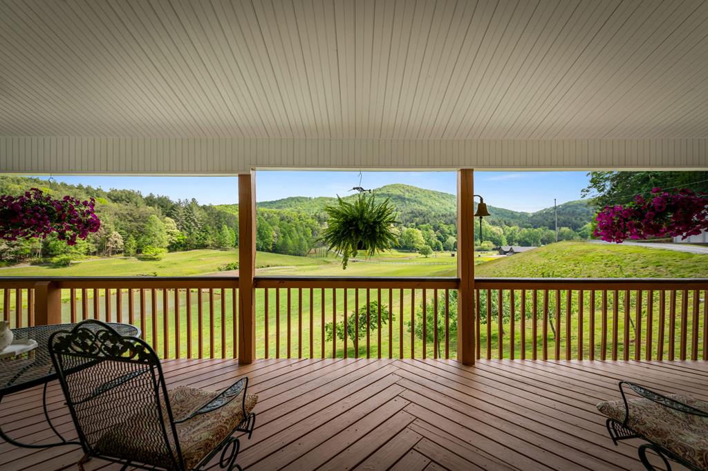 270 Ausburn Road Blue Ridge, GA 30513 - Photo 8 of 96