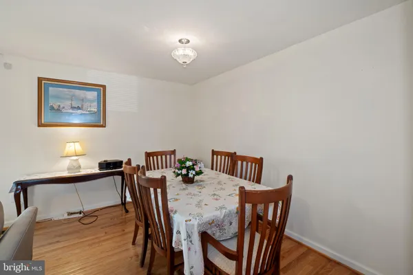 a view of a yard with chairs