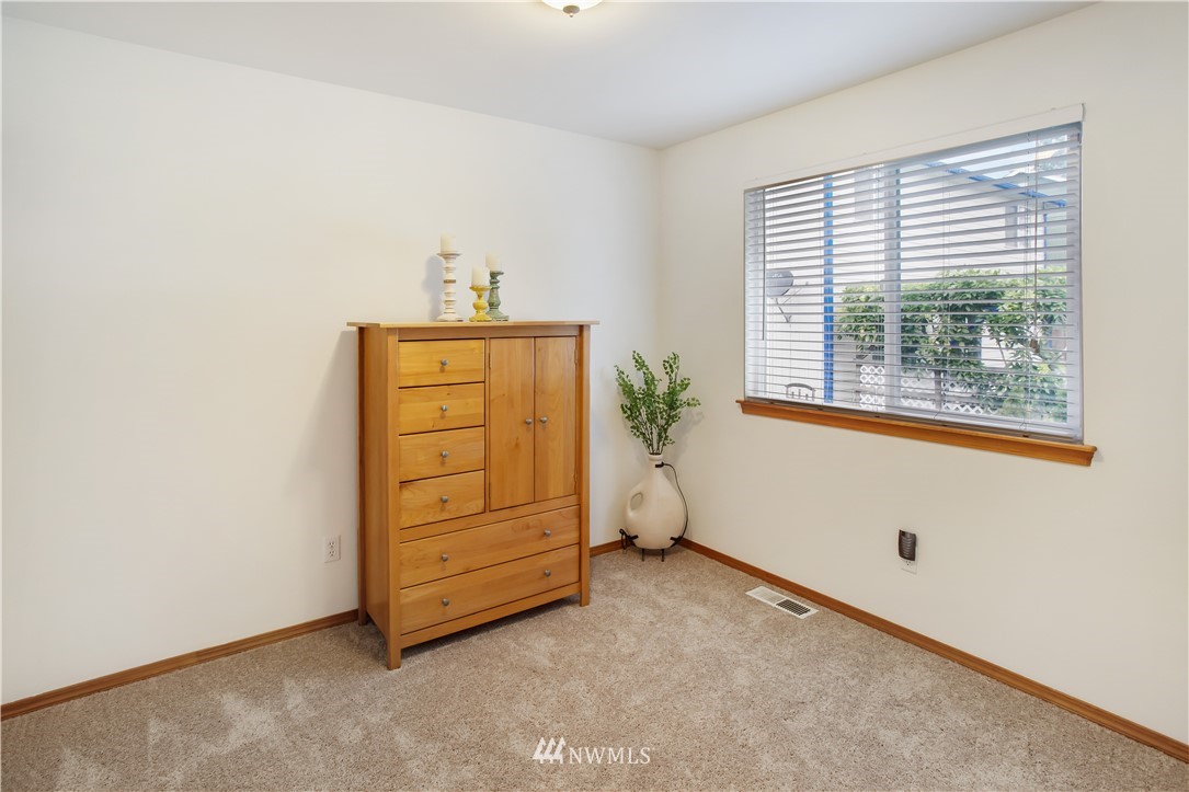 27 167th Place Southwest Bothell, WA 98012 - Photo 12 of 25 a view of an empty room with a window