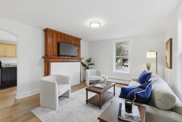 $499,000 | 1 Pleasant Street, Merrimack, NH 03054