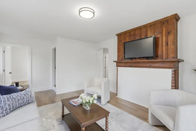 $499,000 | 1 Pleasant Street, Merrimack, NH 03054