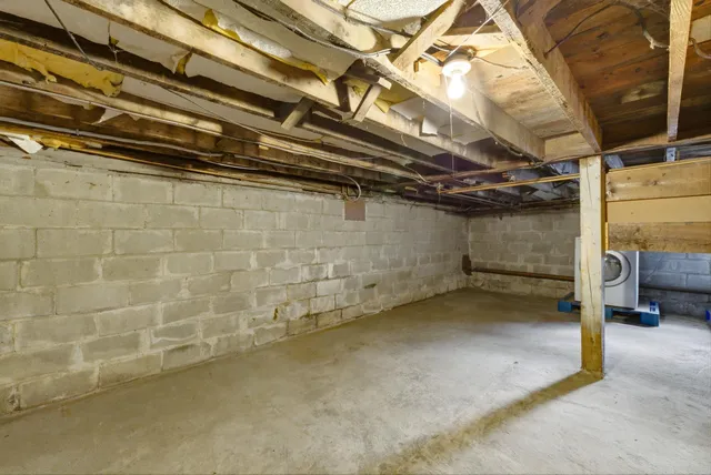 $499,000 | 1 Pleasant Street, Merrimack, NH 03054