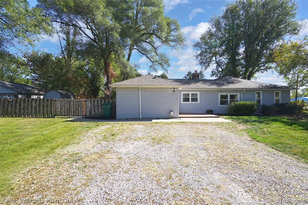 3530 Davison Road Lapeer, MI 48446 - Photo 28 of 32