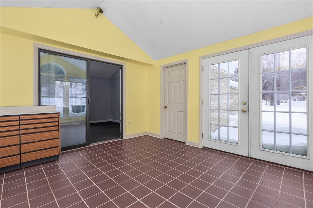 329 North Main Street Sharon, MA 02067 - Photo 16 of 30