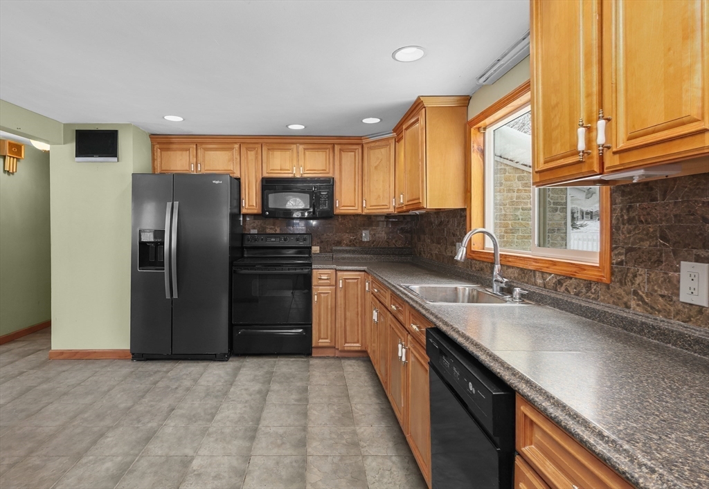 329 North Main Street Sharon, MA 02067 - Photo 8 of 30